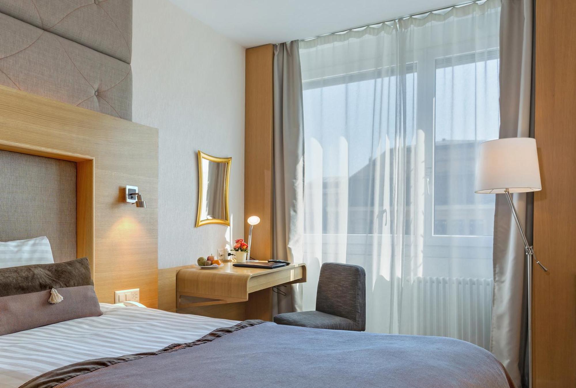 Continental Hotel Lausanne Exterior photo